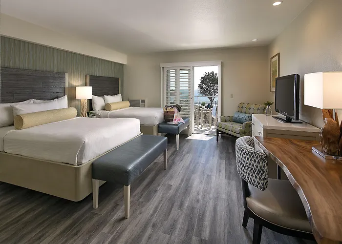 Inn At The Cove